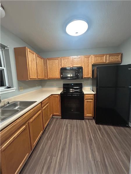 Building Photo - 580 Rosebud Cir