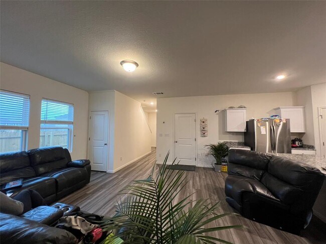 Foto del edificio - 121 Pronghorn St