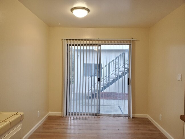 Foto del edificio - El Zuparko5828