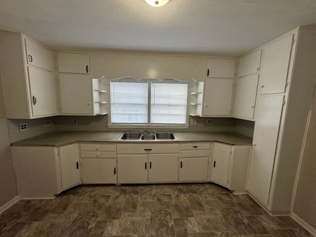 Building Photo - Birmingham/East Lake