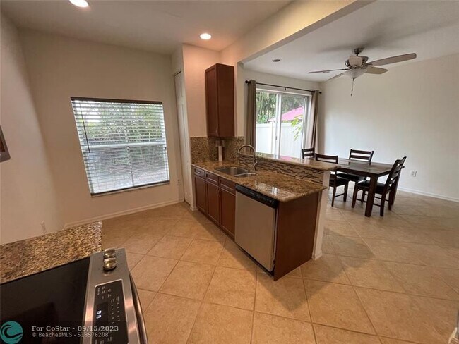 Building Photo - 177 Lake Monterey Cir