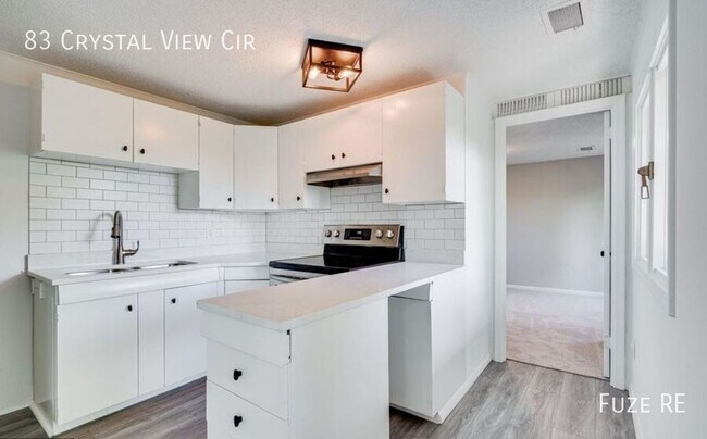 Building Photo - 83 Crystal View Cir