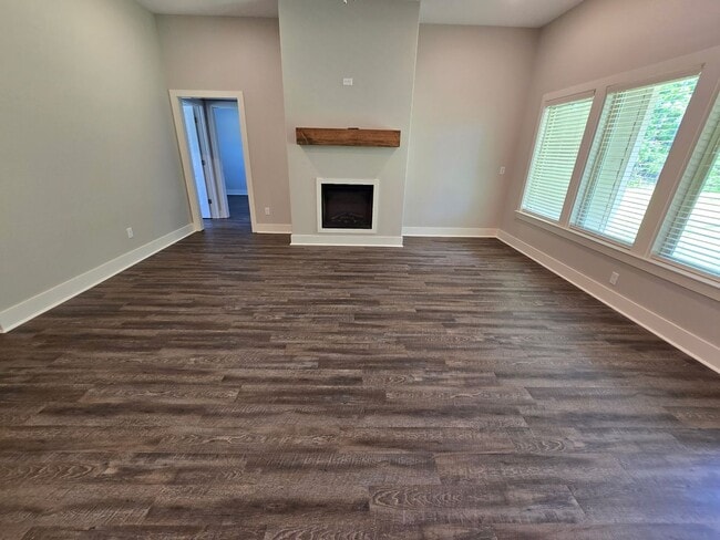 Building Photo - 5009 Springwood Cir