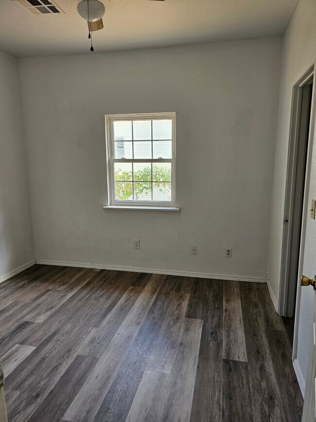 Foto del edificio - 531 N Pottenger Ave
