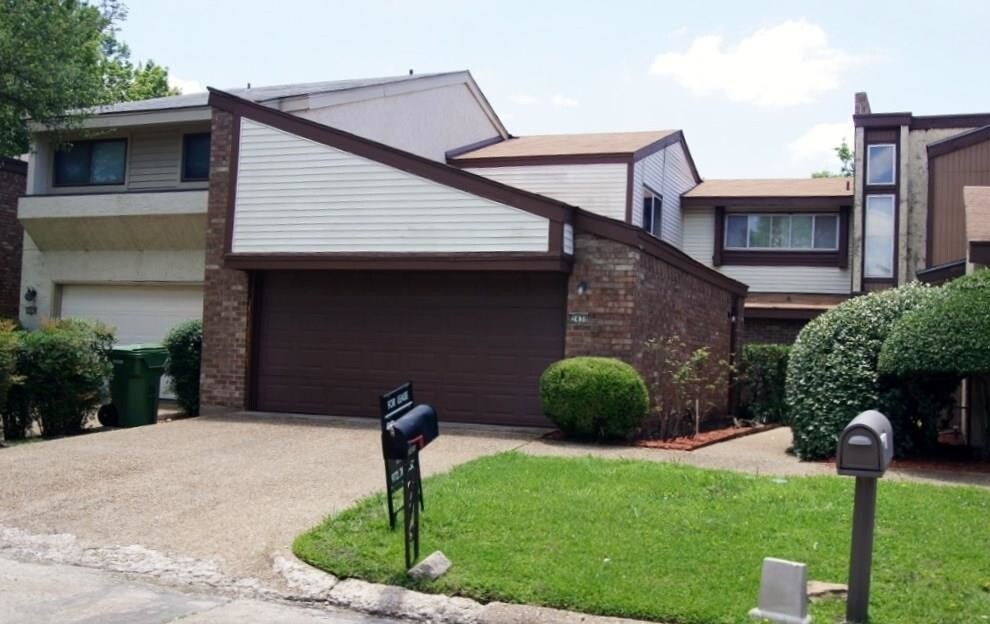 Primary Photo - 2430 Rich Oak Dr