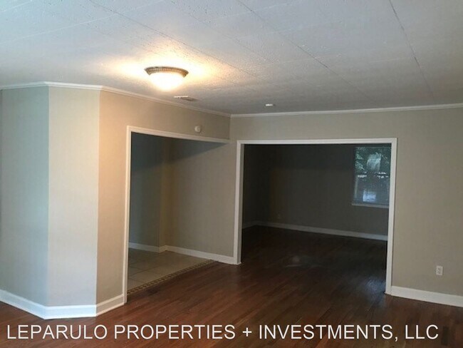 Foto del edificio - 3 br, 1 bath House - 210 W. Georgia Street