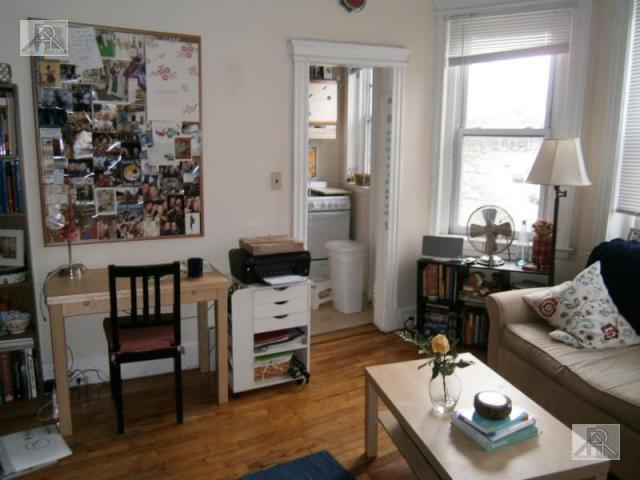 Foto principal - 0 bedroom in Allston MA 02134