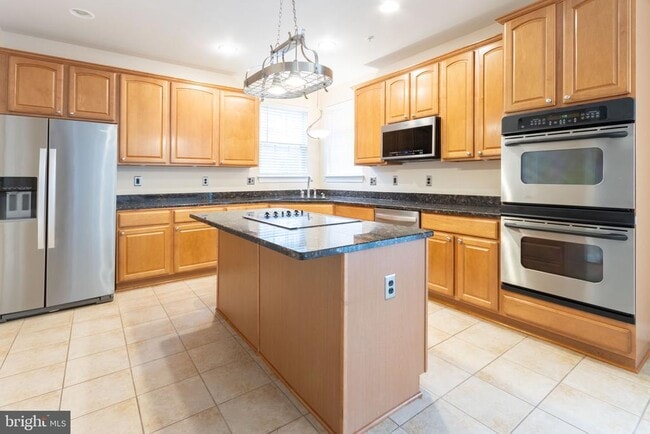 Building Photo - 3905 Woodreed Dr