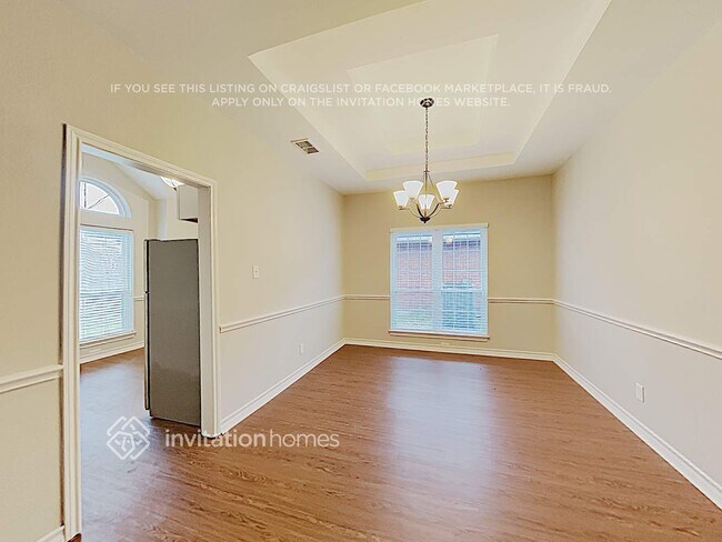 Foto del edificio - 6808 Running Creek Dr