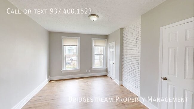 Building Photo - Fully Renovated 4 Bedroom, 1.5 Bath House ...