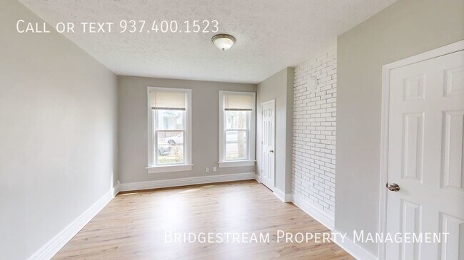 Foto del edificio - Fully Renovated 4 Bedroom, 1.5 Bath House ...
