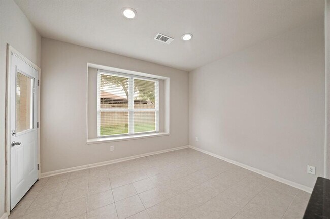 Foto del edificio - 14738 Country Rose Ln