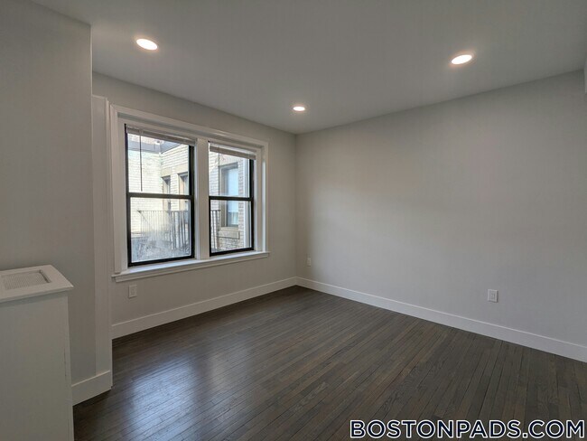 Foto del edificio - 11 Peterborough St