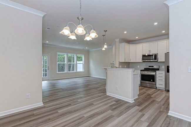 open floor plan - 491 Hunters Dance Rd