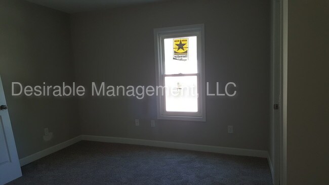 Building Photo - 1142 33rd St