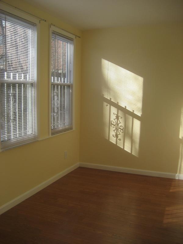 Building Photo - 12 Bucknam St
