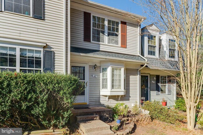 Foto del edificio - 4 Wyatt Ct