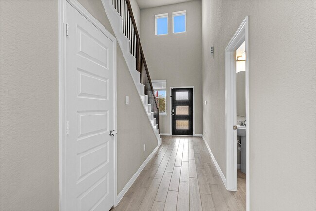 Foto del edificio - 18503 Sunrise Maple Dr