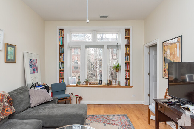 Foto del edificio - 2702 W Thomas St