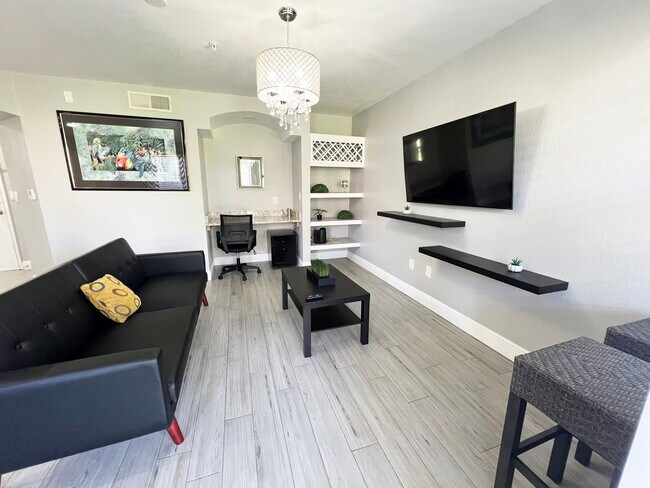 Photo - 7280 Westpointe Blvd Apartment