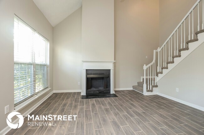 Foto del edificio - 512 Rothwood Ave