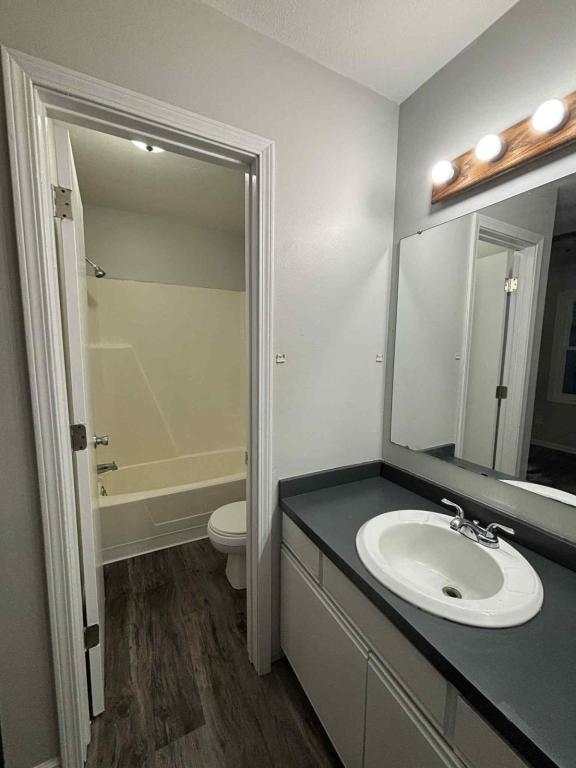 Foto del edificio - 1612 Tippecanoe Dr