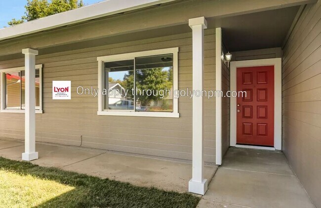 Building Photo - 3 br, 2 bath House - 3345 Hanks Street