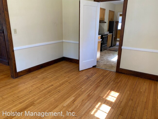 Building Photo - 4 br, 1.5 bath House - 620 McClellan Street