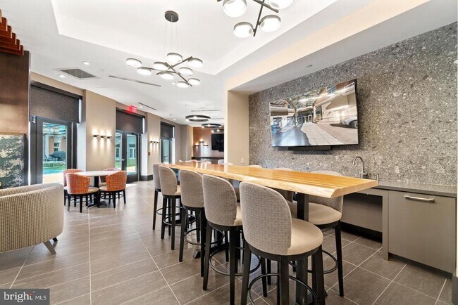 Foto del edificio - 3101 N Hampton Dr