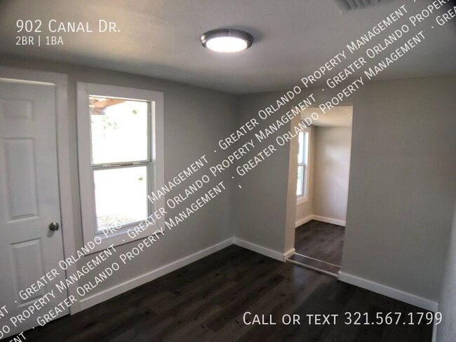 Building Photo - 902 Canal Dr