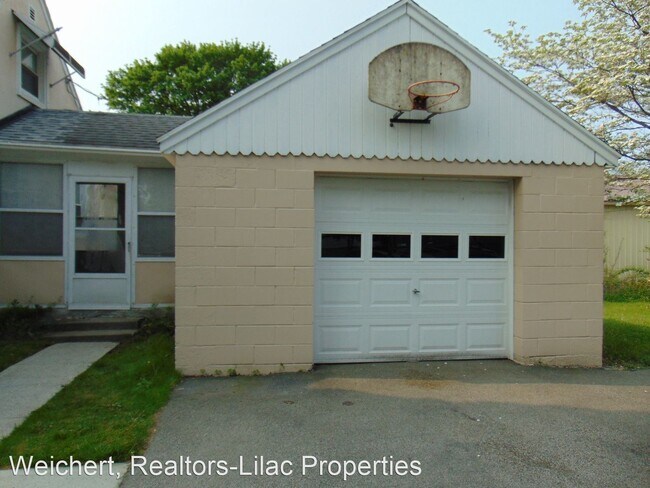 Foto del edificio - 4 br, 1 bath House - 297 Howard Road