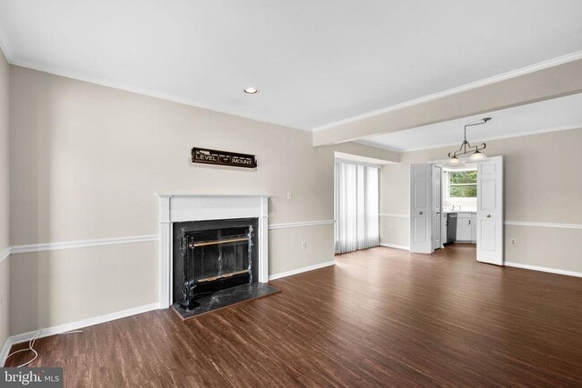 Foto del edificio - 7745 Chatfield Ln