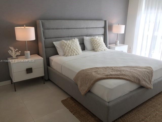 Building Photo - 401 N Birch Rd