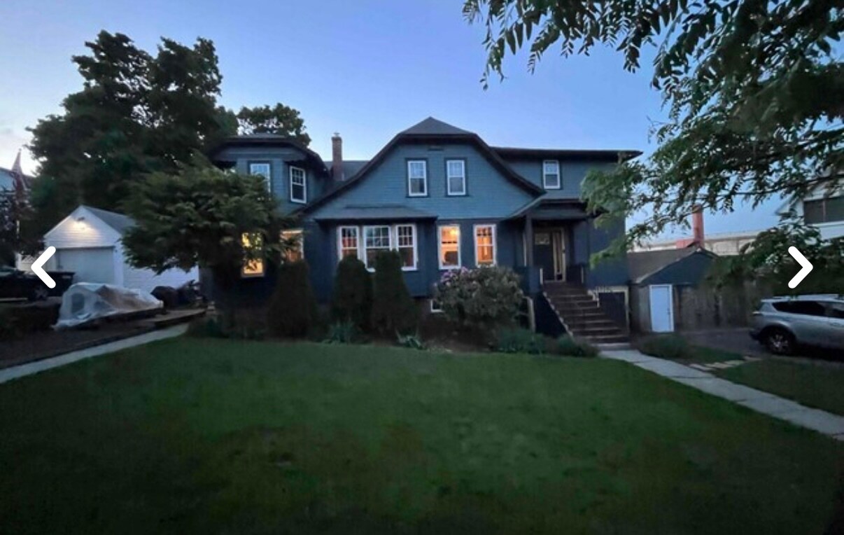 Primary Photo - 2 Clason Rd