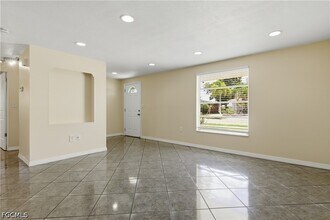 Building Photo - 4425 N Canal Cir
