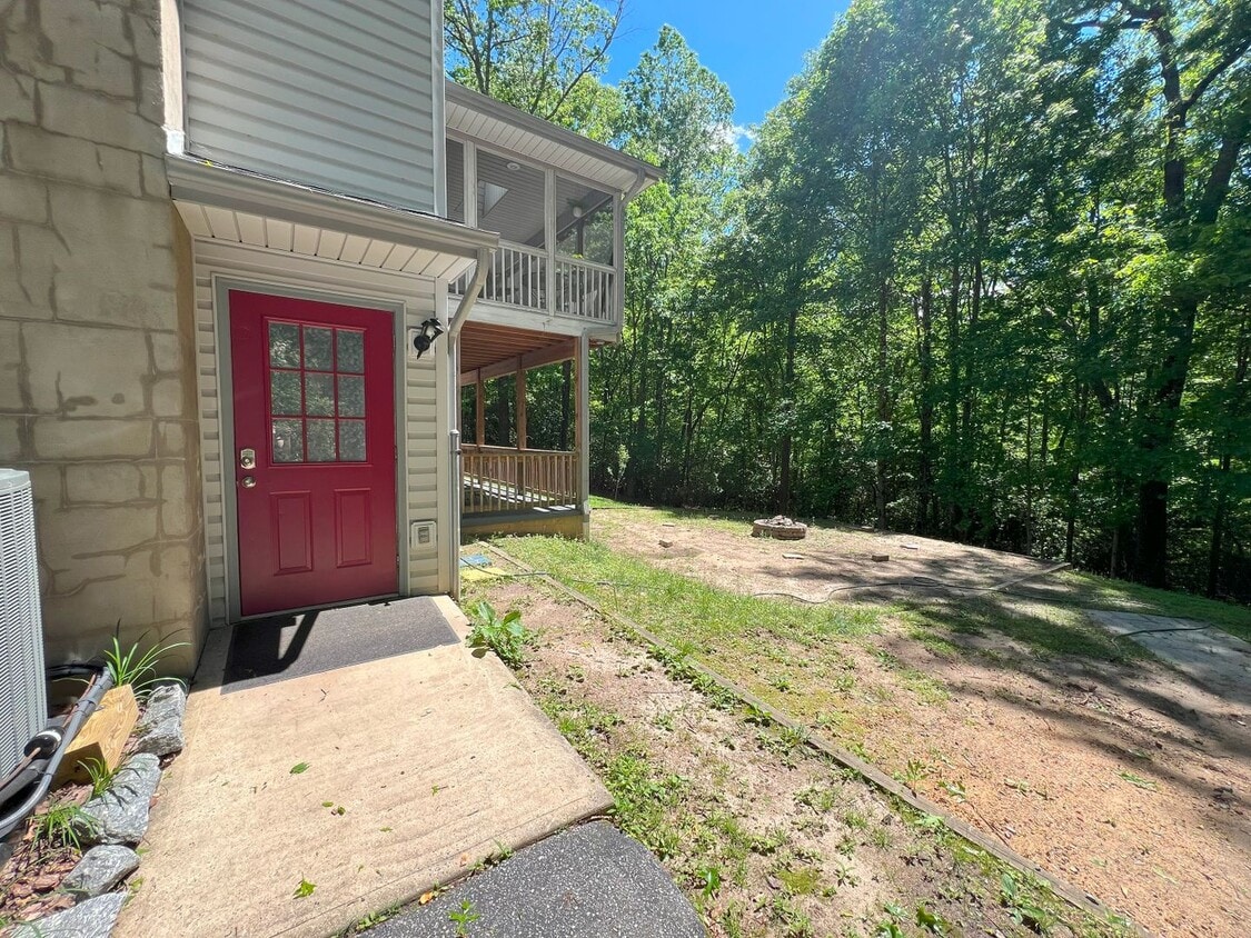 Knob Creek Apartment - Knob Creek Apartment