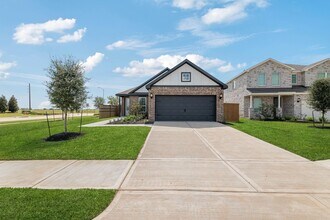 Building Photo - 1115 Moonlight Trce Dr