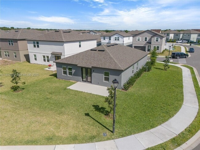 Building Photo - 2375 Lancashire St