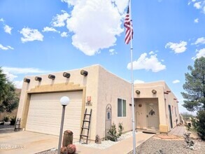 Building Photo - 383 S Taylors Trail