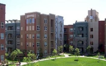 Building Photo - 32 E Serene Ave