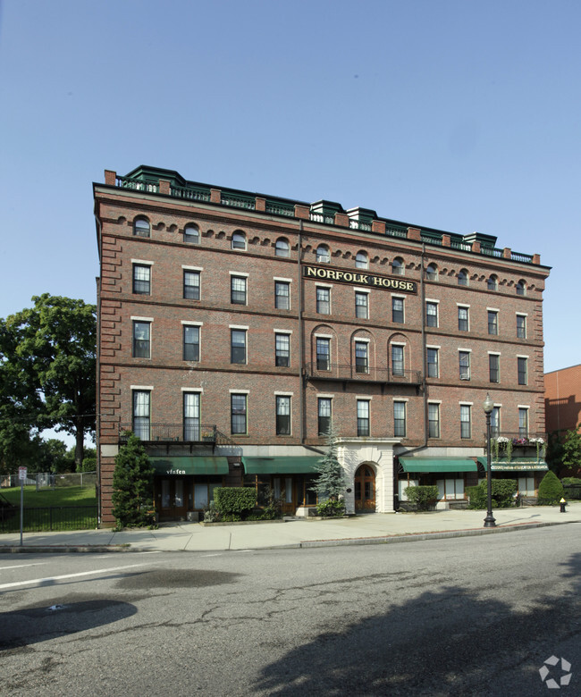 Building Photo - Norfolk House