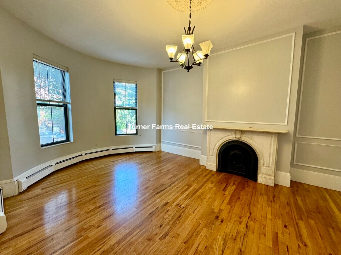 Foto principal - 101 Brookline St