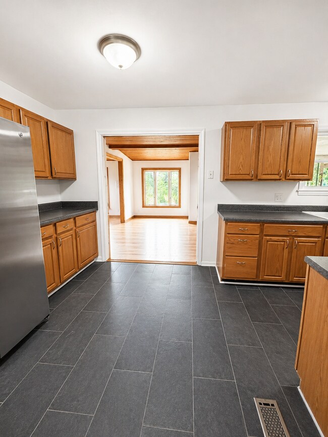 Foto del edificio - Remodeled Home on Nearly Half an Acre with Beautiful Country Views