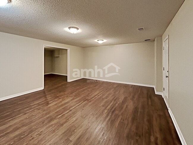 Building Photo - 1441 Queenie Smith Rd NE