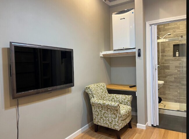 Foto del edificio - 484 Linden St