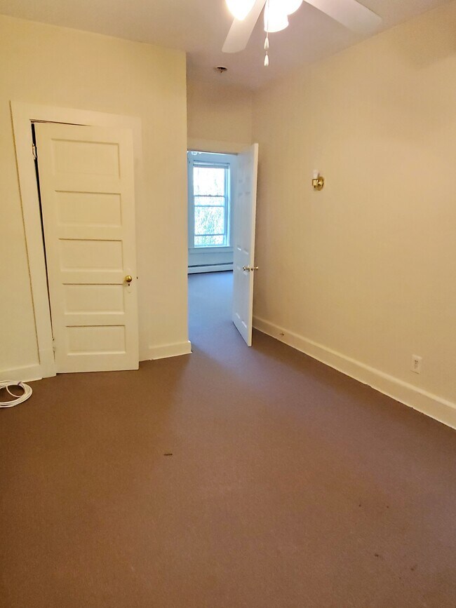 Bedroom 2 - 13 Arch St