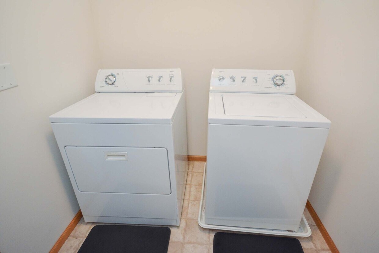 5912 Sandcherry Pl NW, Rochester, MN 55901 House Rental in Rochester