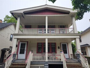 Building Photo - 11321 Parkview Ave