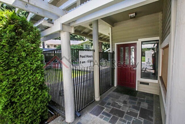 Building Photo - Charming 2 Bed 2 Bath Condo in Redmond