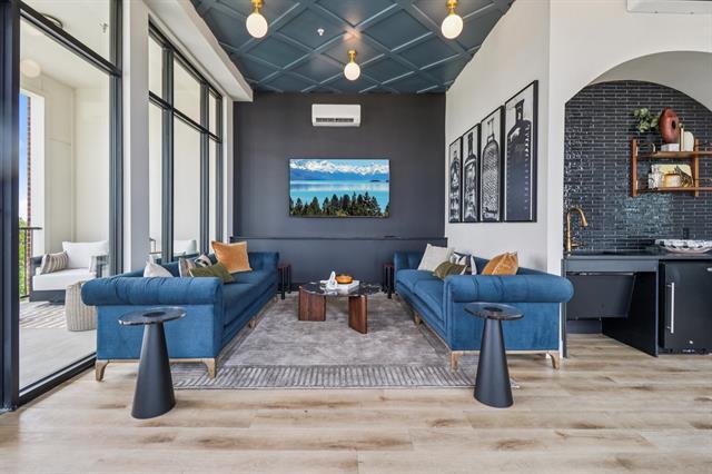 Building Photo - 405 N Ewing Ave